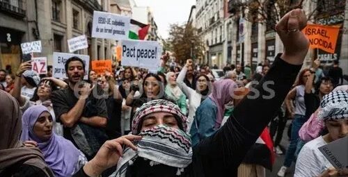 EEUU y la UE con Israel, las calles con Palestina