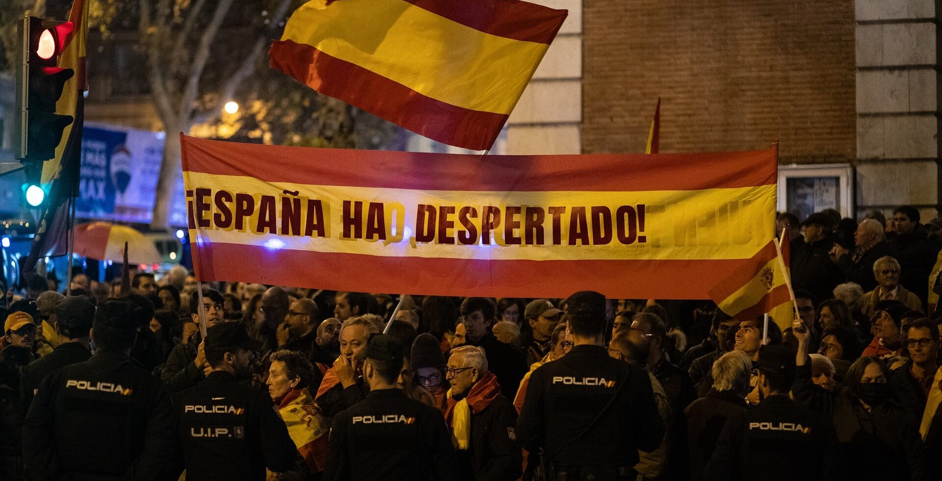 El periodista de El Español detenido en Ferraz critica la Ley Mordaza y rechaza los hechos que se le imputan 