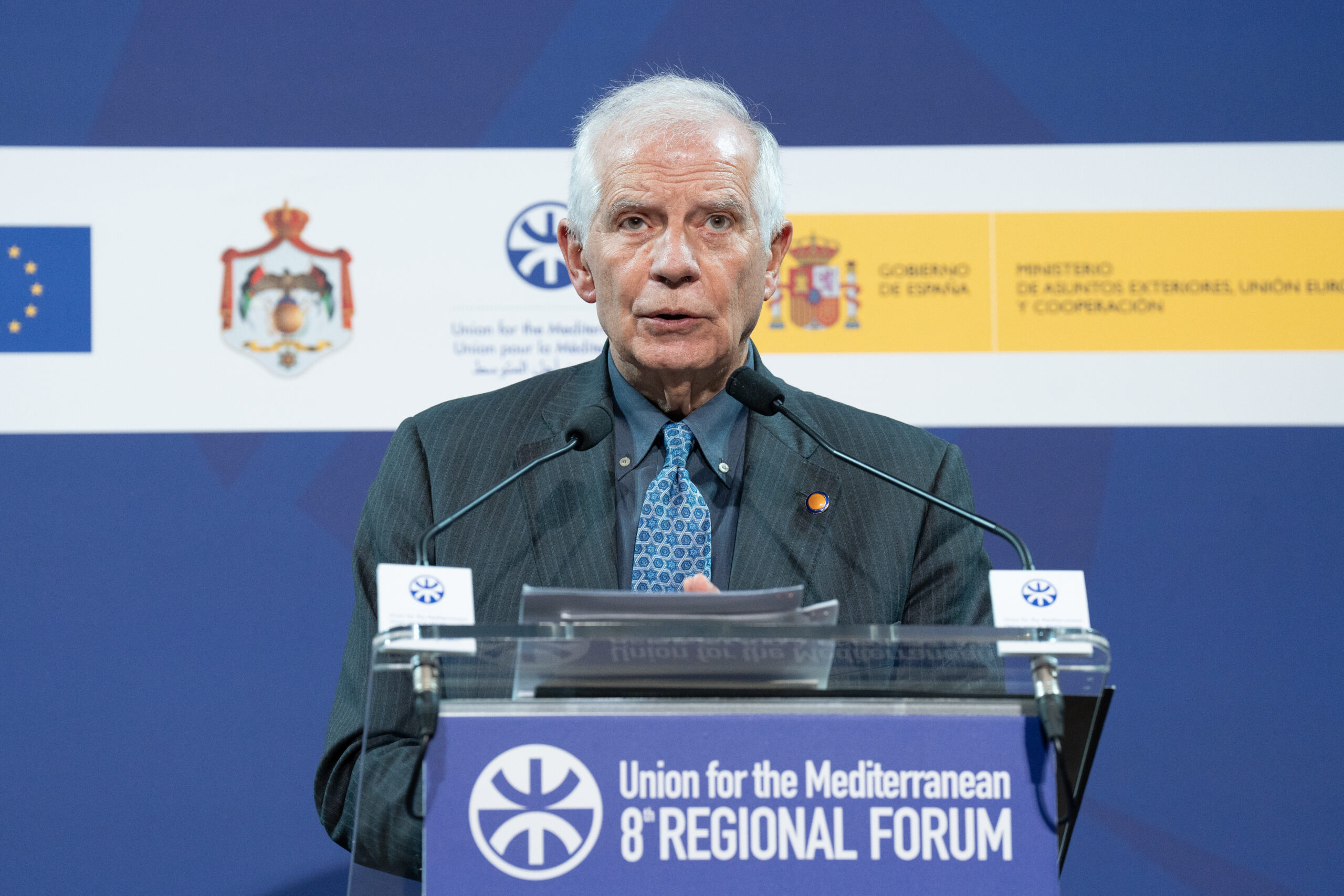 Borrell centra sus esfuerzos diplomáticos en Palestina mientras aboga por aumentar la ayuda militar en la guerra en Ucrania