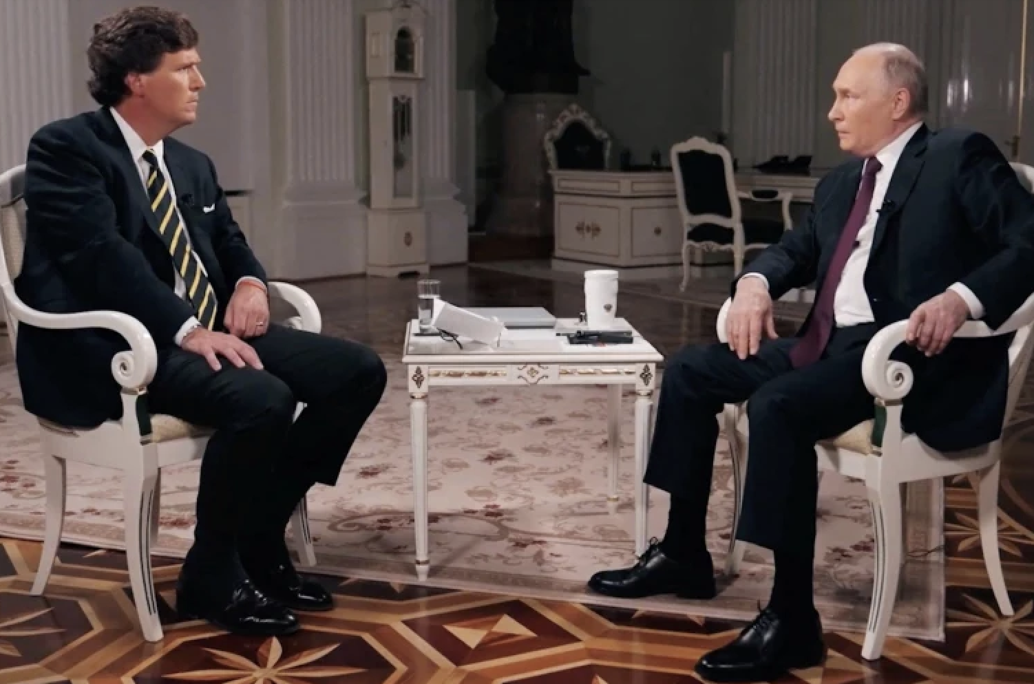 Carlson entrevista a Putin y la progresía se bate en retirada
