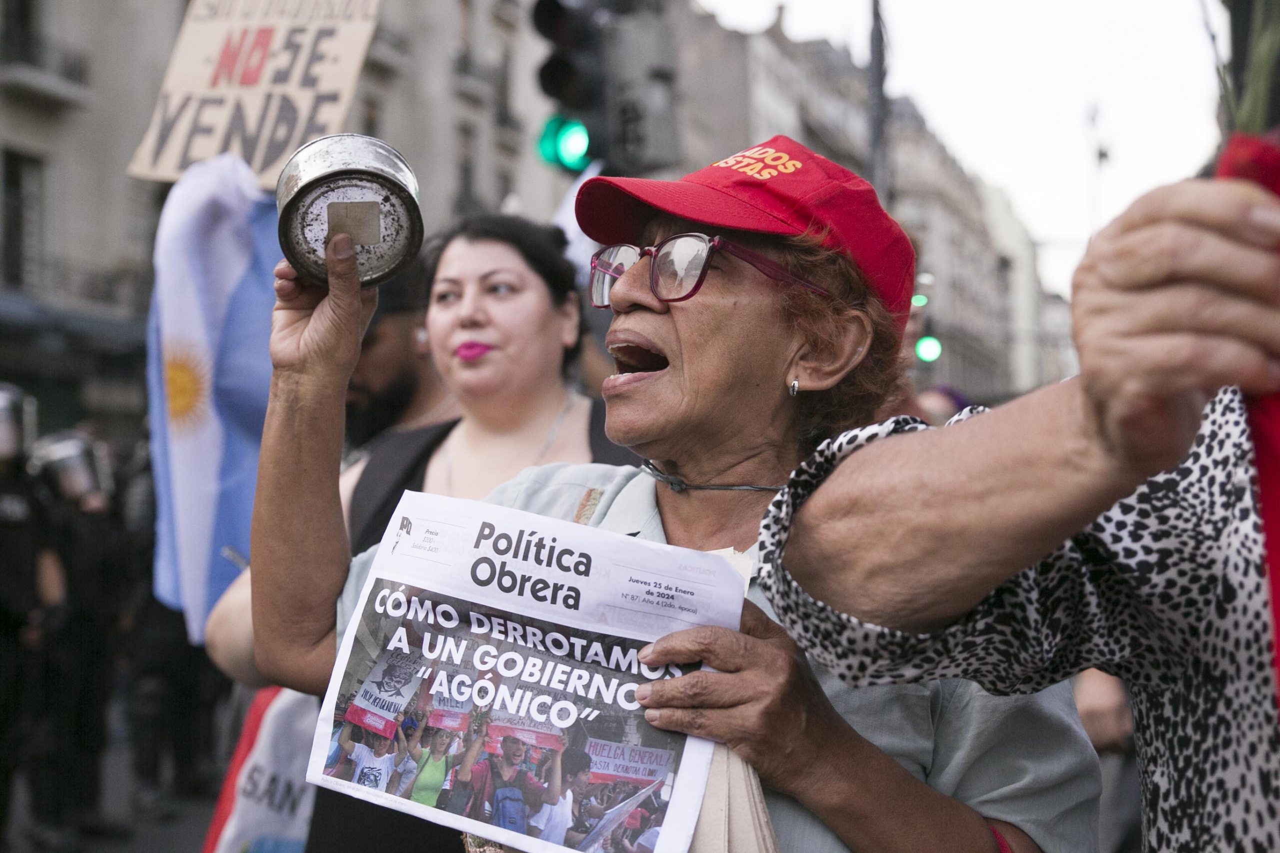 La pobreza se dispara en Argentina 13 puntos en dos meses mientras Milei prepara un nuevo asalto para desguazar el Estado