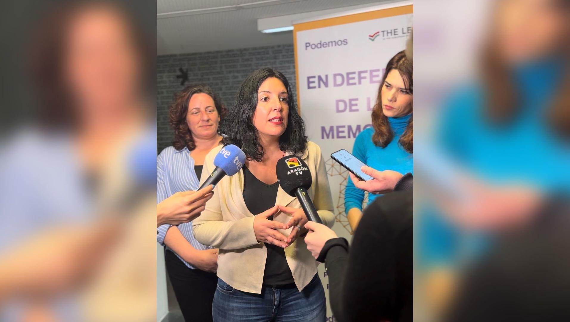 Dirigentes de Podemos en el tercer encuentro en defensa de la Memoria democrática