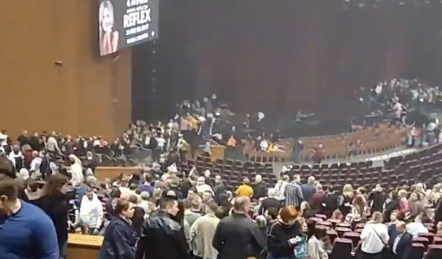 atentado en sala de conciertos en Moscú