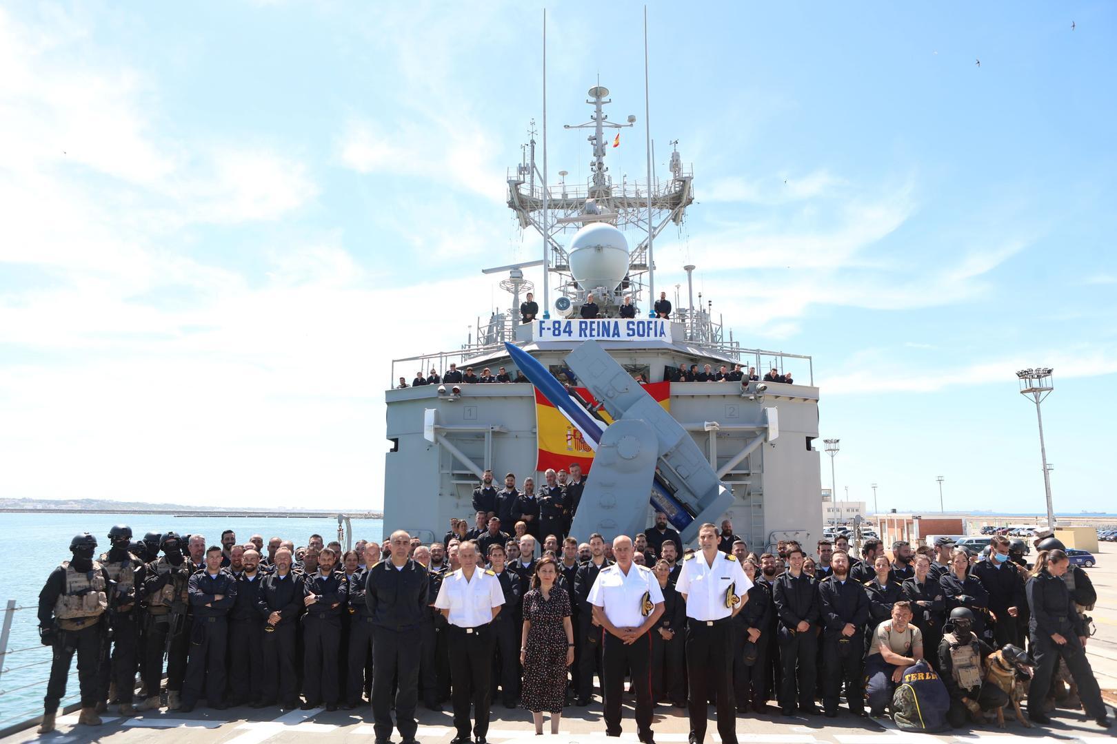 Ahora el gobierno dice que Mahón no es «base naval de la OTAN» sino «un puerto puntual de escala para sus flotas permanentes»