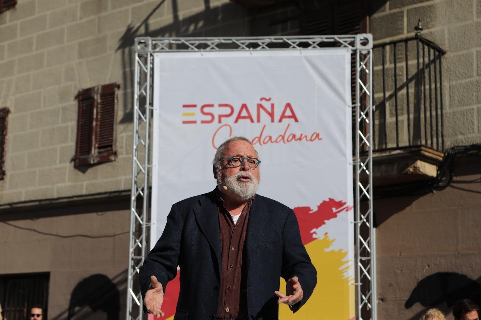 Fernando Savater irá en las listas del PP tras haber sido durante años un referente de El País